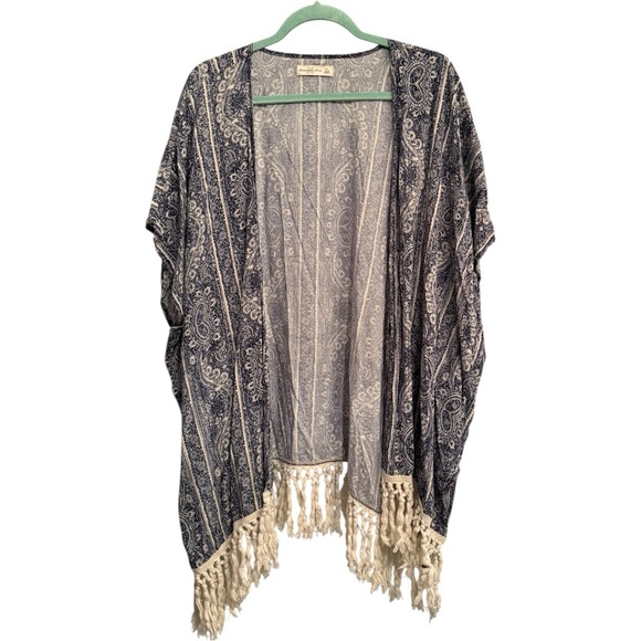 Abercrombie & Fitch Navy and Cream Paisley Kimono Size M/L - Picture 1 of 7